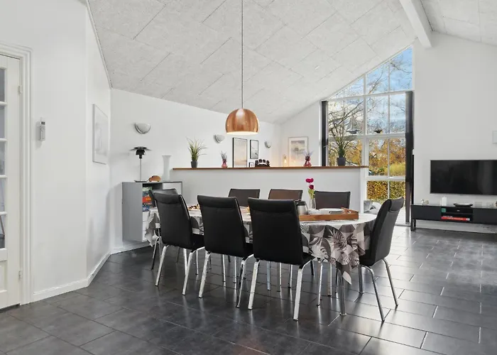 Awesome In With Kitchen * Hadsund
